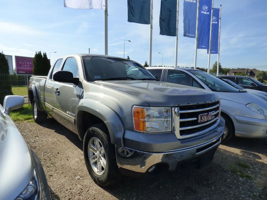 GMC Sierra