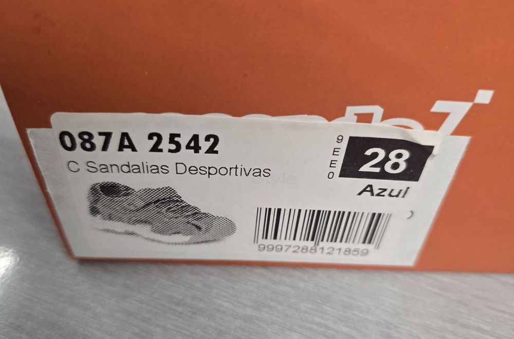 Sandalias menino tam 28