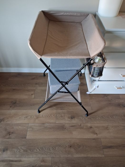 Stolik do przewijania ciemny brąz