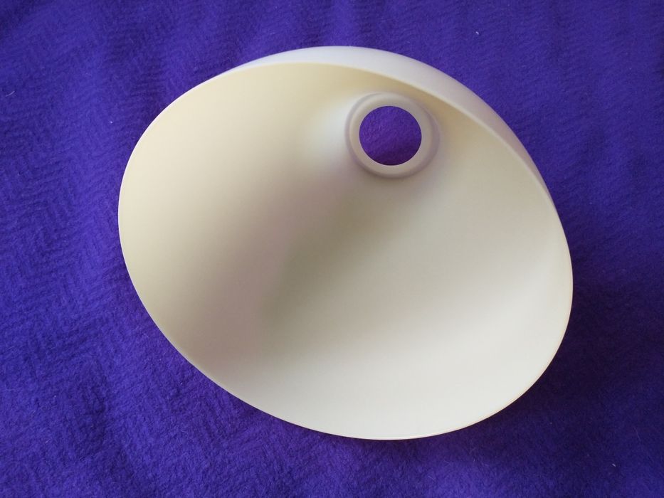 Klosz do lampy wiszącej Melodi Ikea  wysokość 26 cm