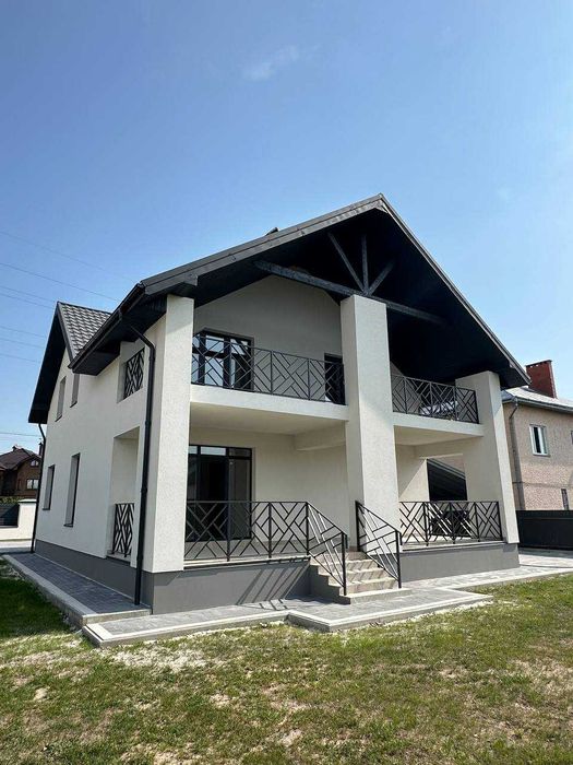 Продається окремий будинок в Крихівцях!