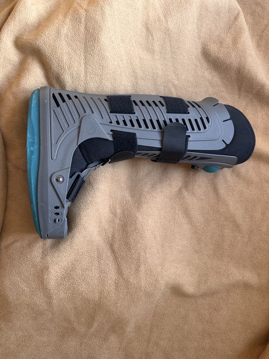 Ортез фиксирующий на ногу.  С подкачкой  3 вида  ( 42,43,44)