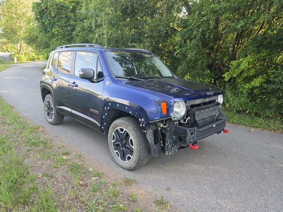 JEEP RENEGADE TRAILHAWK 2.4 BENZYNA 4x4 – 2016 ROK – Auto Już w Polsce