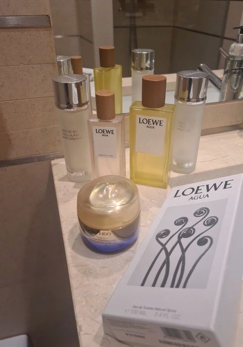 Cinco frascos de perfume+ 1 boião Vazios, para colecção