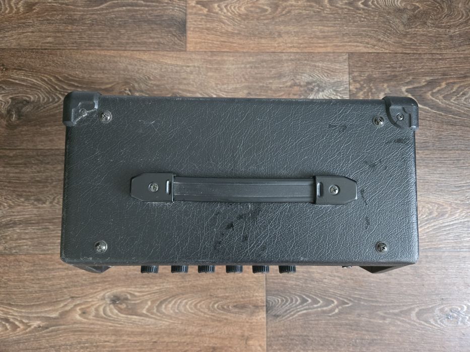 Комбопідсилювач YAMAHA F-20