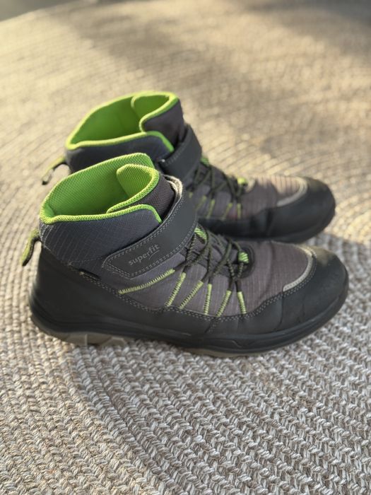 Зимові оригінальні черевики Superfit Gore-Tex,р.39(25,5 см)для хлопця