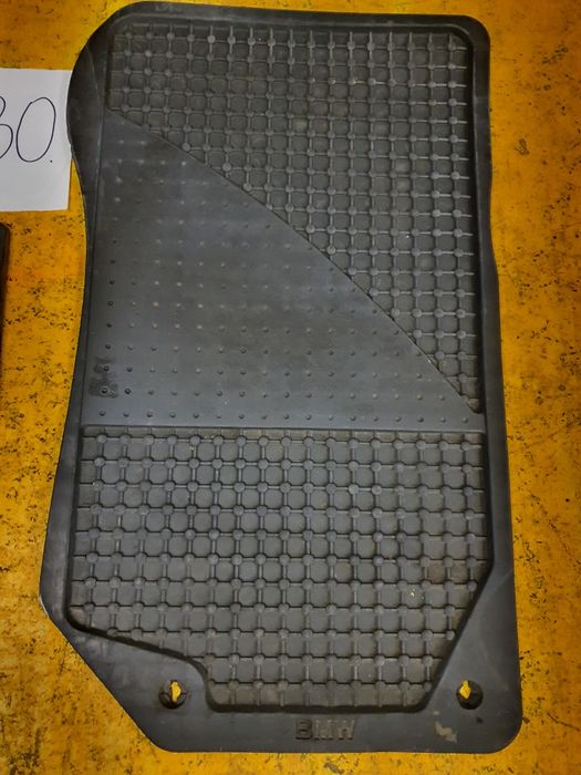 BMW E36 Czarne Gumowe Dywaniki Wycieraczki Oryginał BMW 30 Części BMA