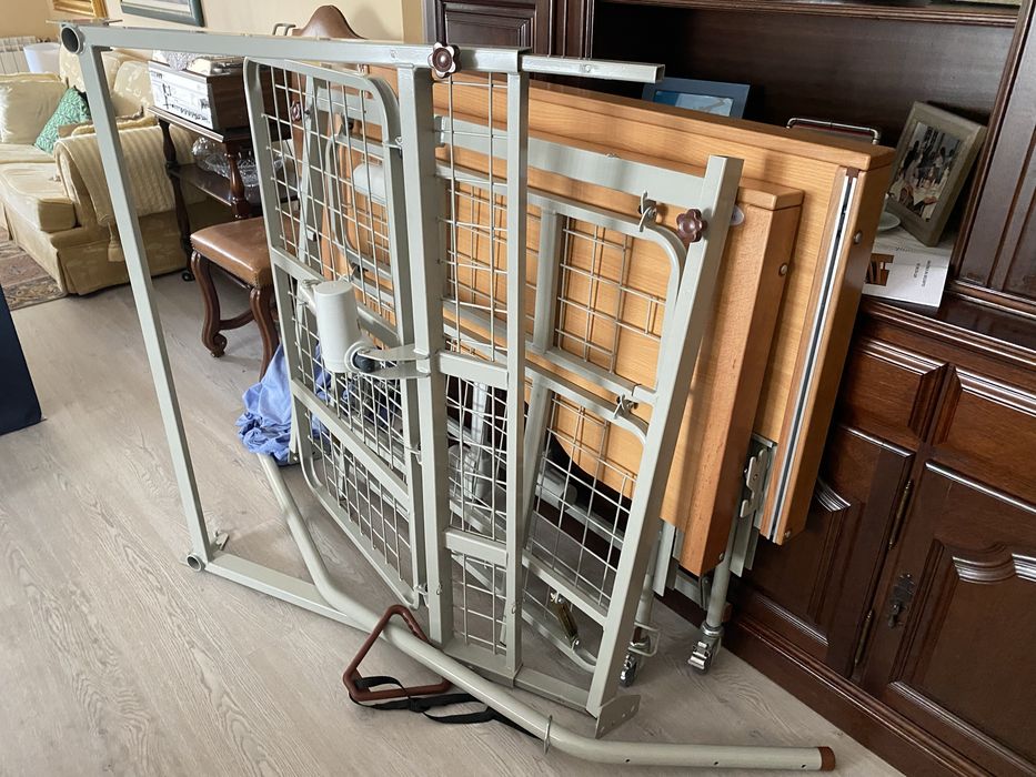 Cama articulada elétrica com comando – muito bom estado
