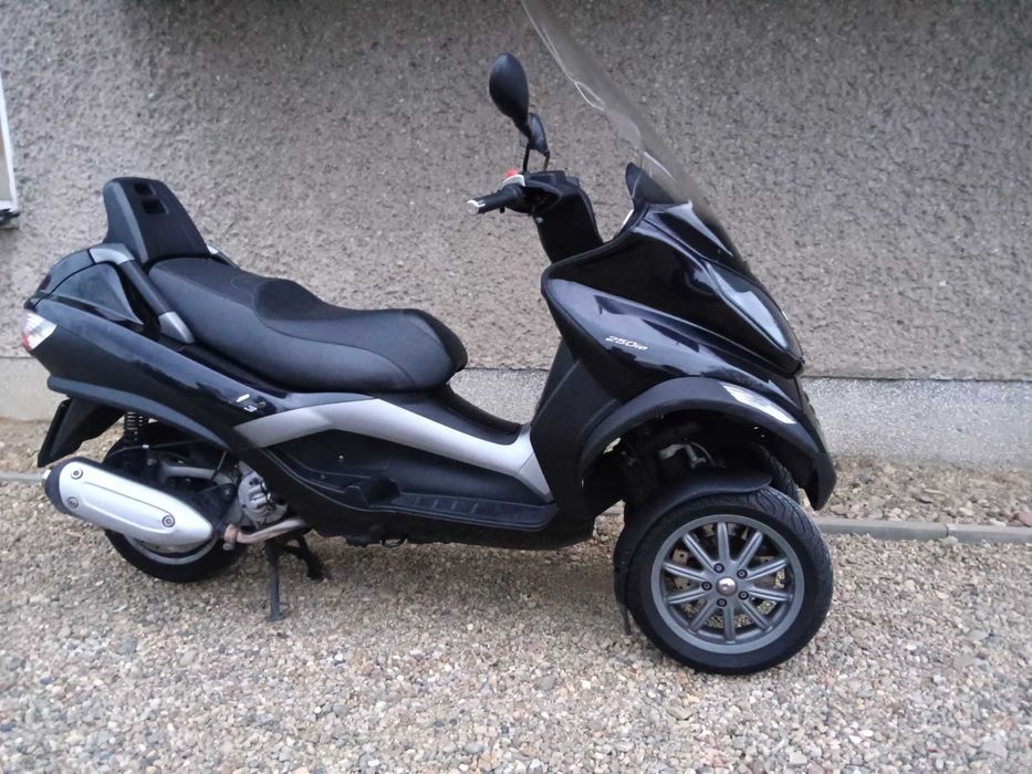 Piaggio  MP3  250