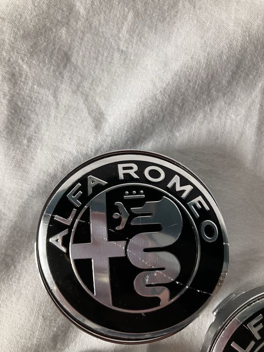 Emblemat Alfa Romeo plastik
