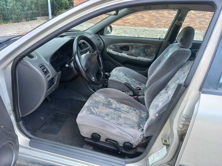 Mitsubishi carisma 1.9 TD full estras AC