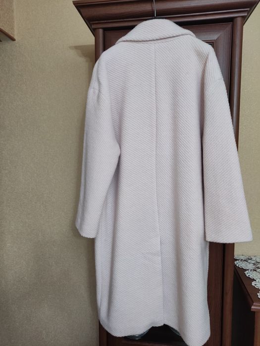 Продам пальто нове з бііркою від reserved