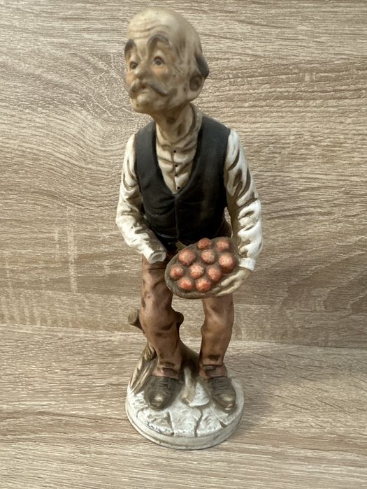 Figurka dzuadka -brak reki