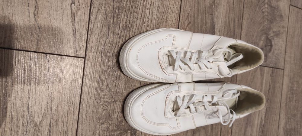 Стильні білі кеди Zara (оригінал)