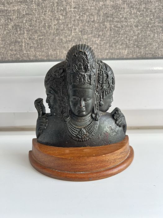 Металева індійська статуетка