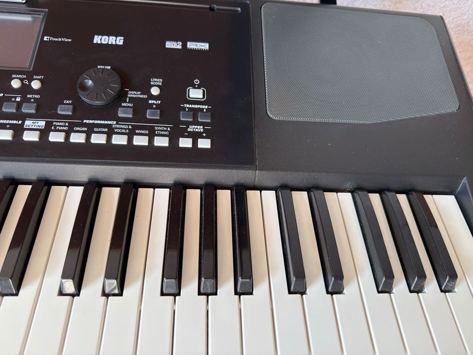 Синтезатор Korg pa 300