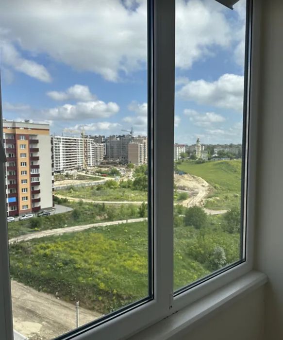 Продаж 1к квартири 34 кв. м на вул. Смакули