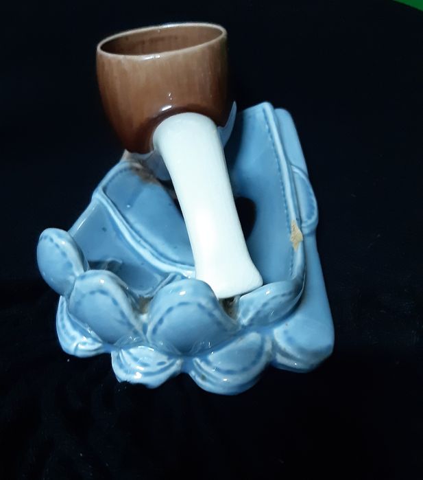 Peça em faiança Secla Caldas da Rainha