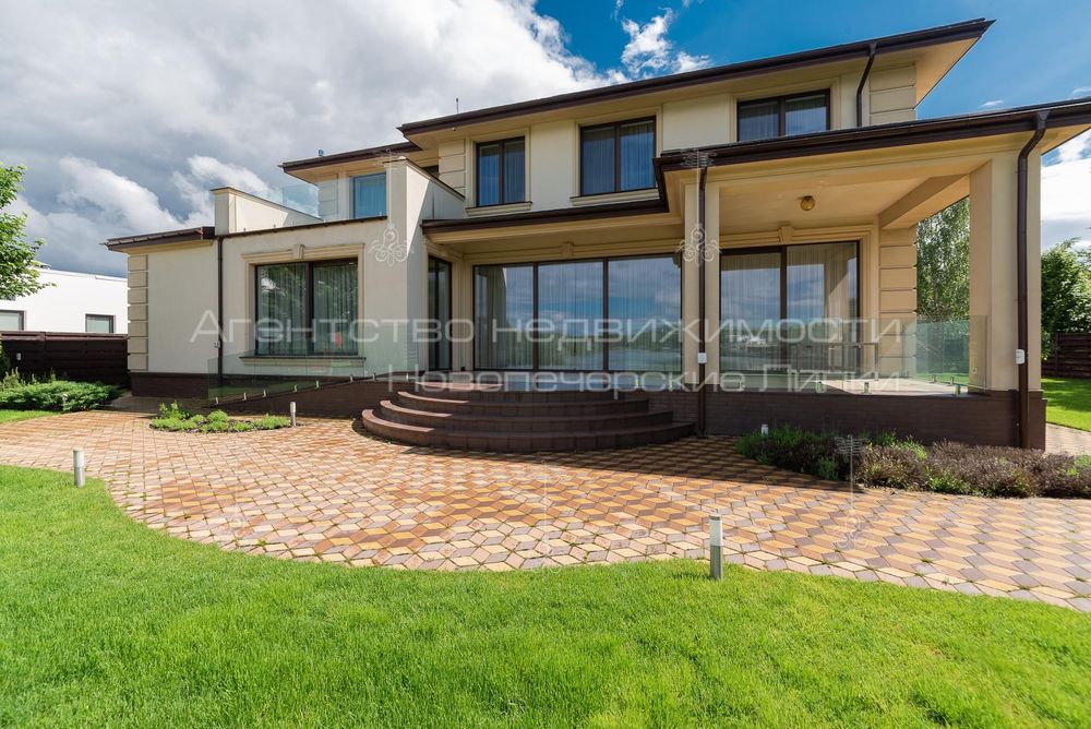 КМ Хутір Ясний,Лісники вихід на воду Будинок 462м2 з ремонтом,23 сот.