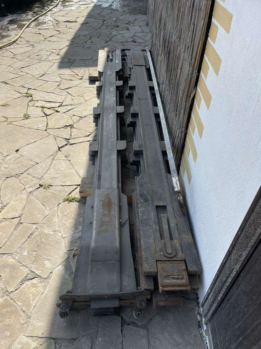 Боковые стойки полуприцепа Kogel (Кёгель)