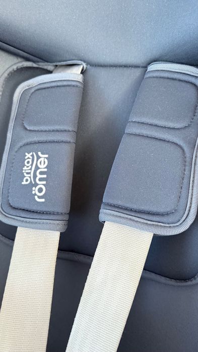 Fotelik Britax Romer Dualfix M z bazą