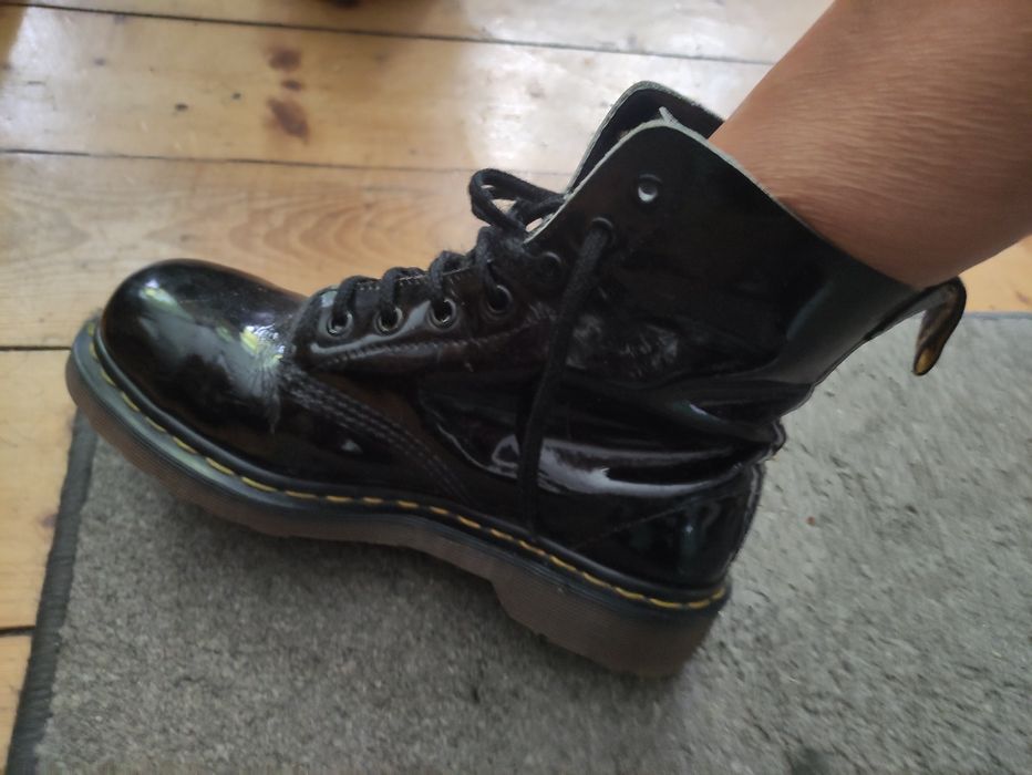 Dr.Martens glany,trapery błyszczące czarne 38