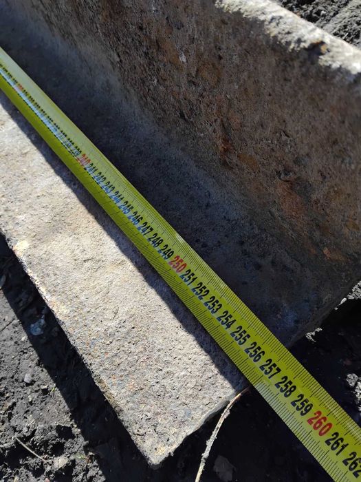 Продам уголок