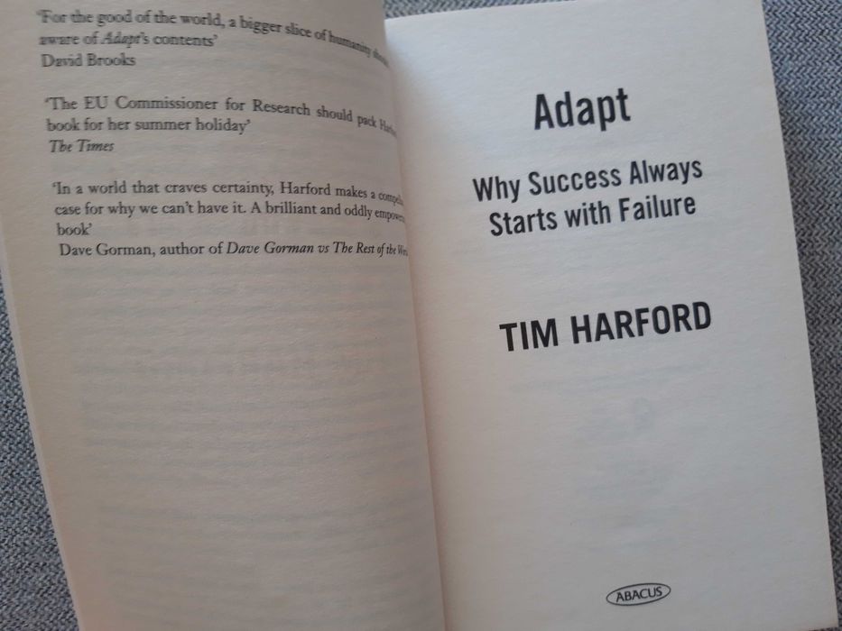 Livro "Adapt" de Tim Harford