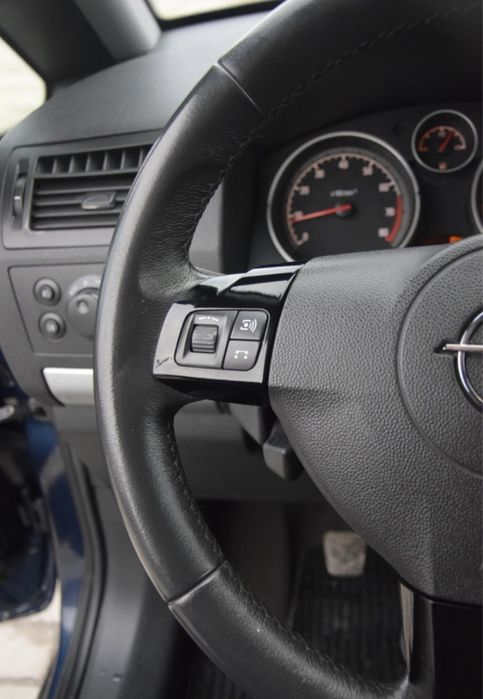 Opel Zafira 2011 1.8  ГБО