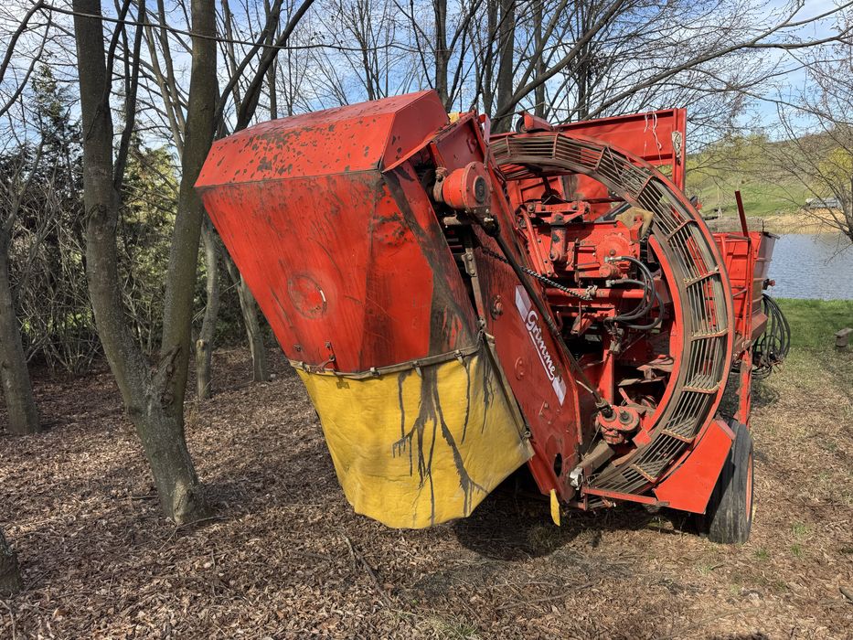 Комбайн картоплекопальний  Grimme  HL 750