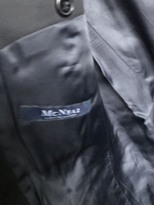 Czarny garnitur meski