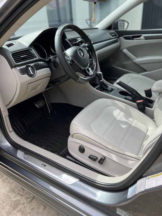Volkswagen Passat B7 (NMS) R-line 1.8 2016р.