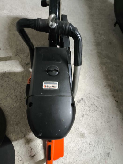 Cortador de betão ou ferro de disco Oleo-Mac 980TT-A