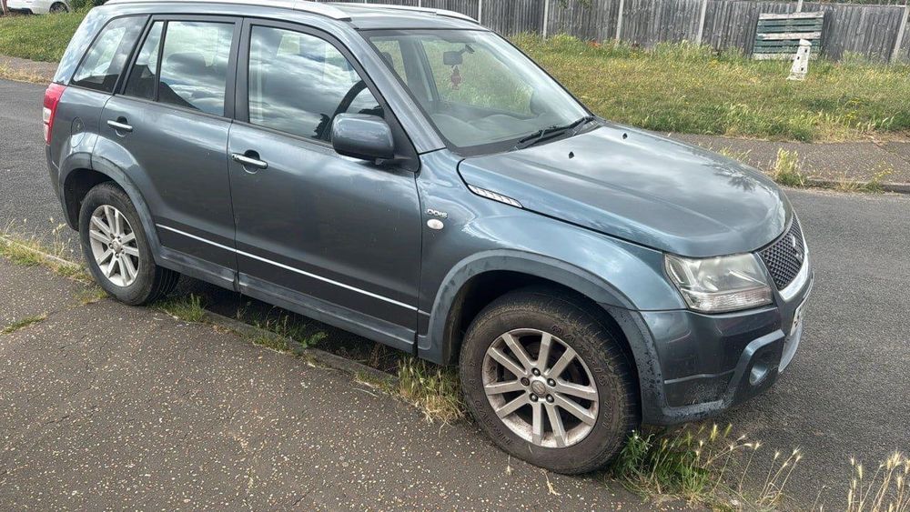 Авто Сузукі гранд вітара