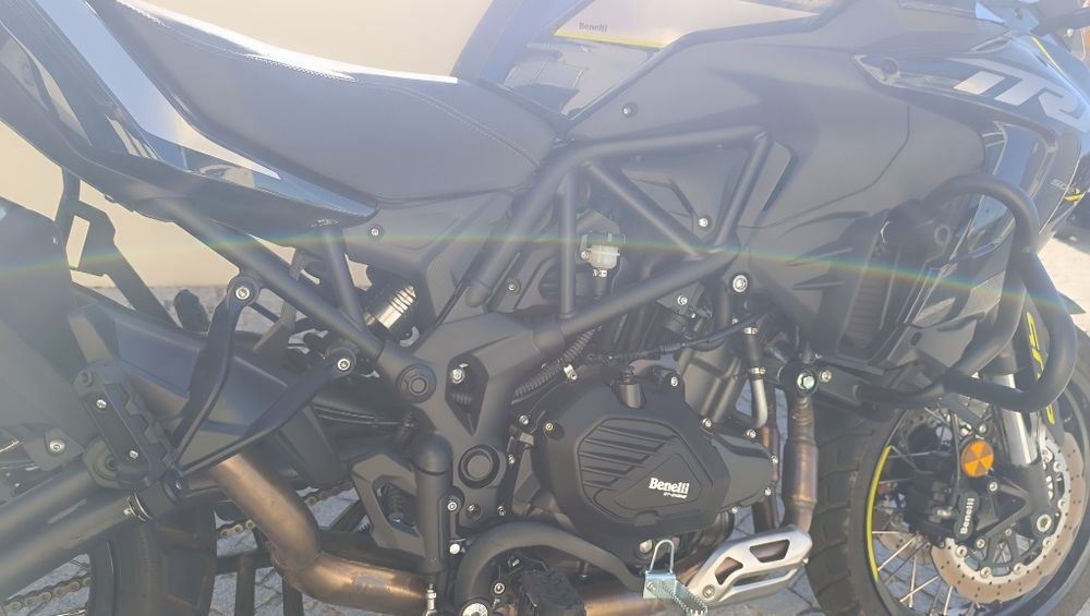 Benelli TRK 502X  - 2025 - NOVA - 2000 km - c/Malas