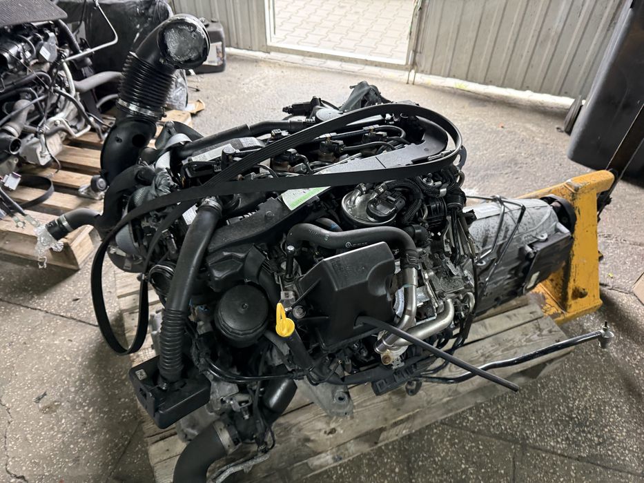 Мотор двигун двигатель ОМ651 2.2 дизель Vito V-class Sprinter E-clas