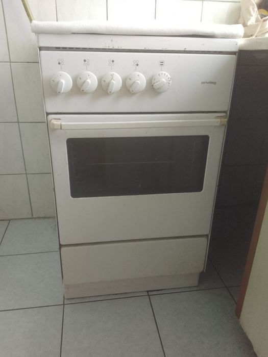 Kuchenka na gaz stan bardzo dobry