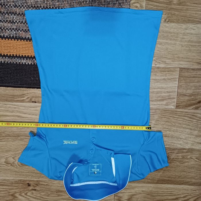 Футболка на девочку , состояние нового