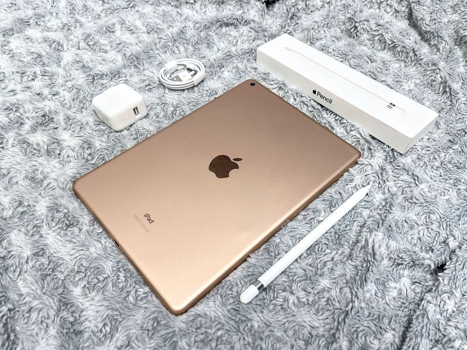 IPad 8 (128 gb) wi-fi, шикарное состояние! A2270