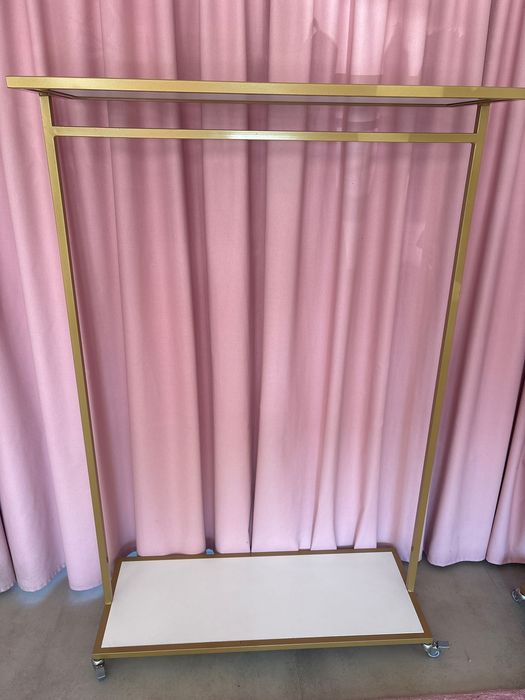4 Charriot de Roupa Dourado – Excelente Qualidade