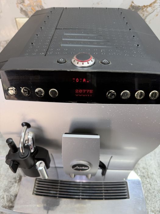 Кавомашина Jura Impressa Z5