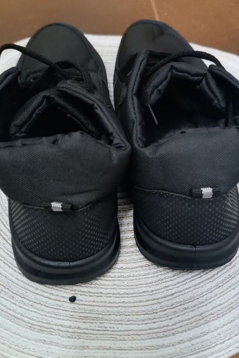 Чоловічі кросівки 45 р