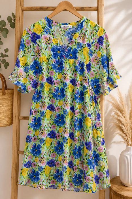 Lote de roupa nova com etiqueta