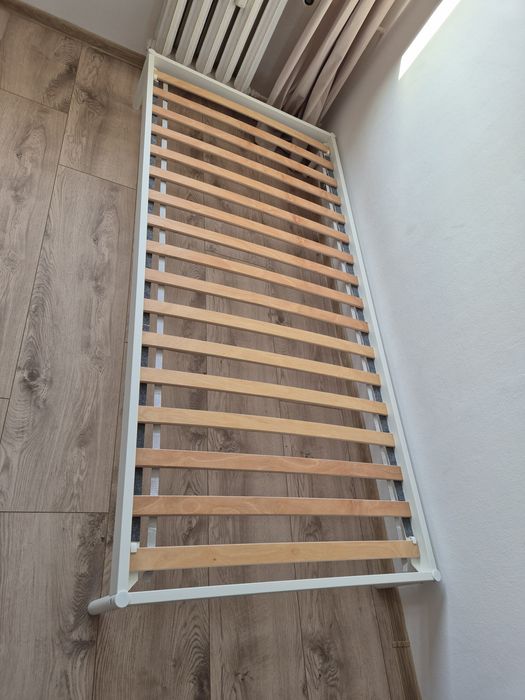 Łóżko z materacem Białe IKEA 90 x 200 jak nowe