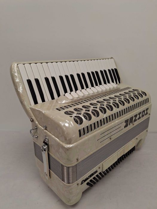 Akordeon Hohner Champion,120 b. stan BDB zamiana !!!