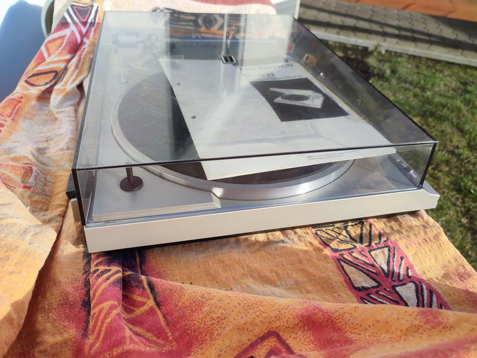 Gramofon Technics SL-B31
