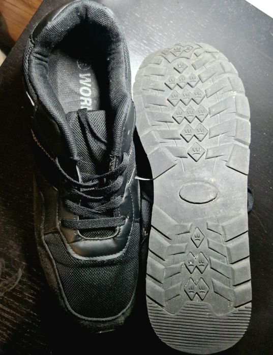 Sapatos mocasines tênis de alto qualidade n 45 
Usado mas em otimo est