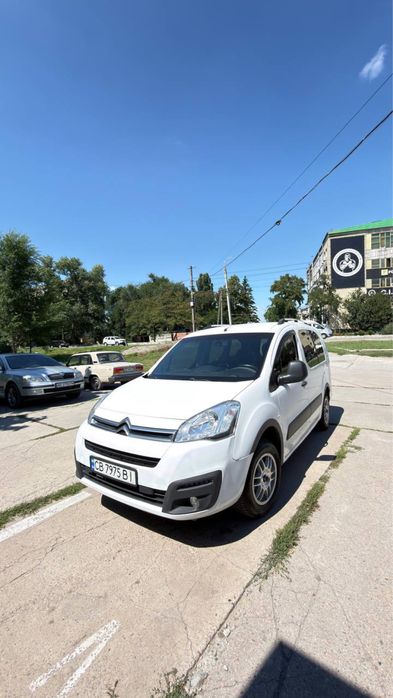 Peugeot Partner 2010  пасажір 6 мест | МАКСІ БАЗА | 1.6 дизель | Кондиціонер