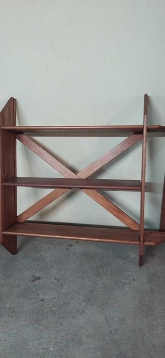 Móvel prateleira madeira