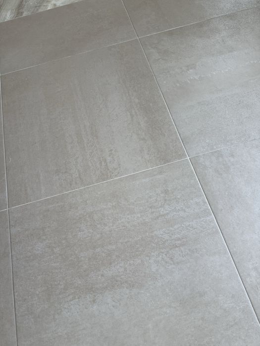 Плитка керамогранит 60×60 глянцевая и матовая (Испания, Индия)